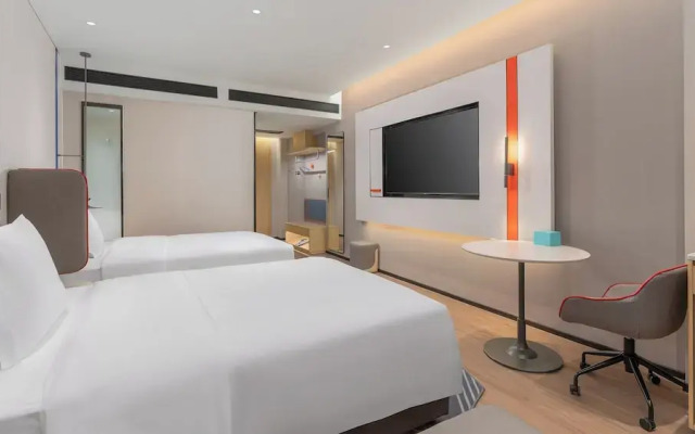 Longyan Liancheng by IHG