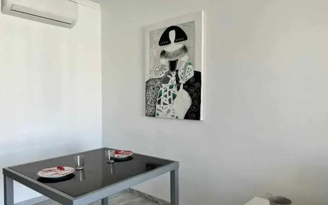 2 rooms con garaje frente Puerto Estepona