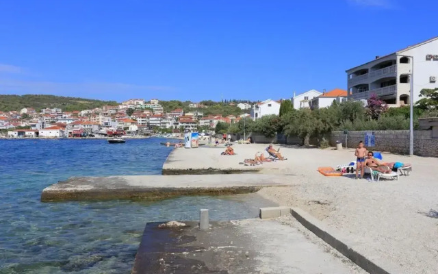 Natali - 5 M From the Beach - A6