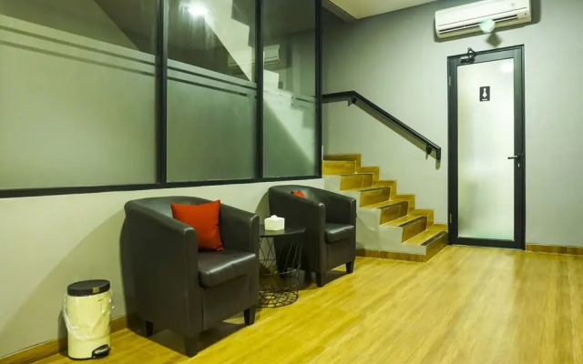 Hotel O Fiducia Capsule Hotel