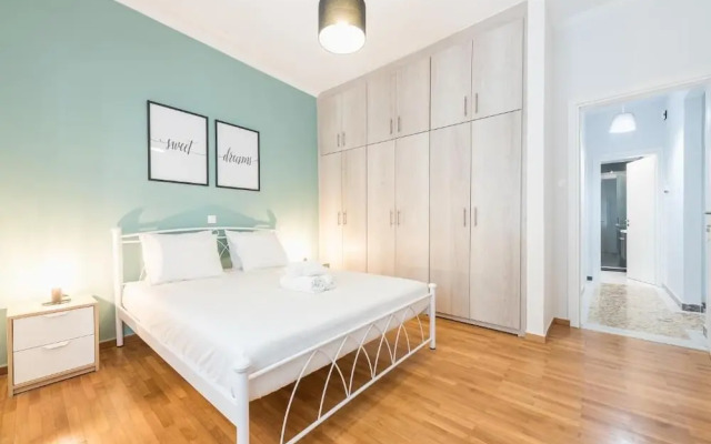 K&D Modern Apartment in Athens