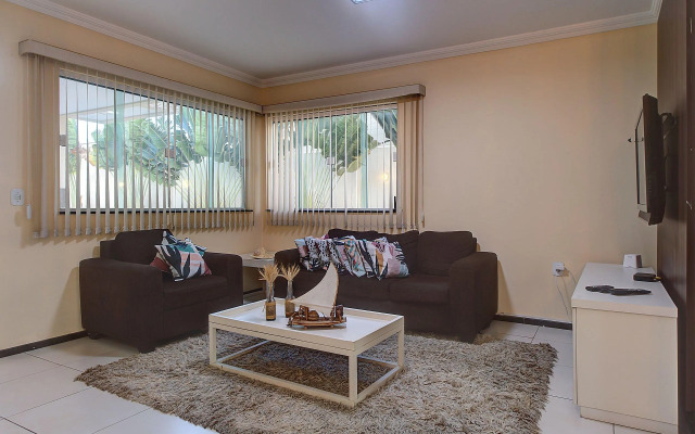 Casa Incrível na Praia de Tabuba by Carpediem