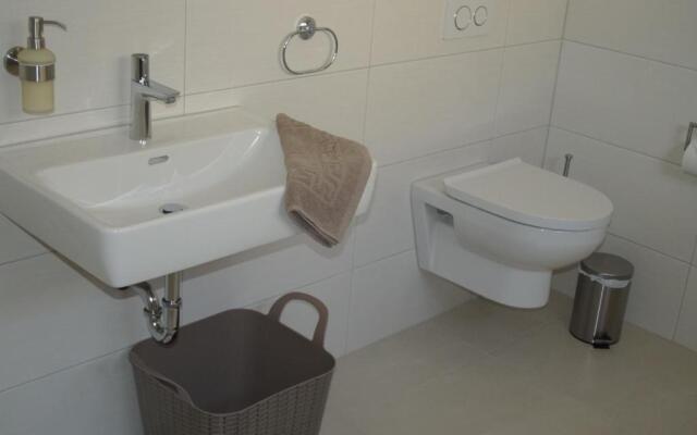 Seebrise mit Musik und Wein