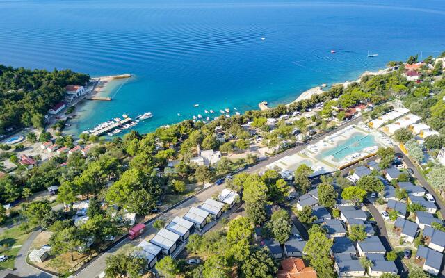 Elements Camp Selce