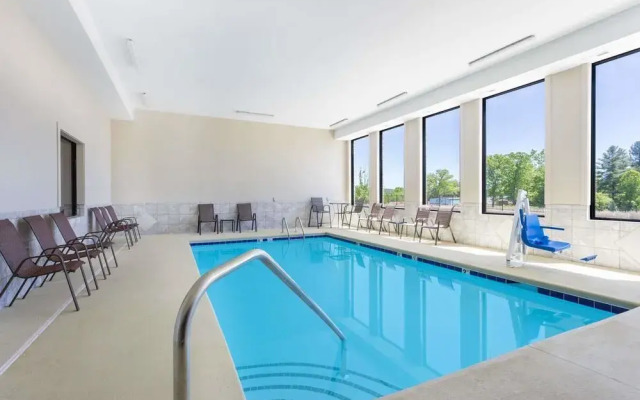 Wingate By Wyndham Asheville Airport
