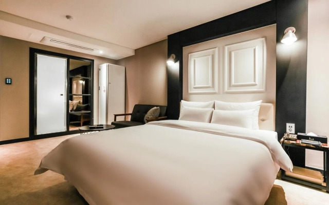 Rio Tourist Hotel