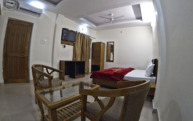 HOTEL GRACE GANGA-By Nature Care Village