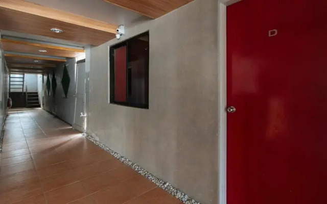 RedDoorz near Christ the King Medical Center