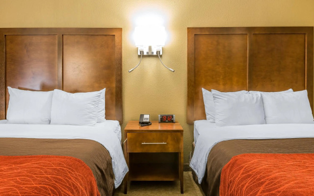 Comfort Inn & Suites Dalton West