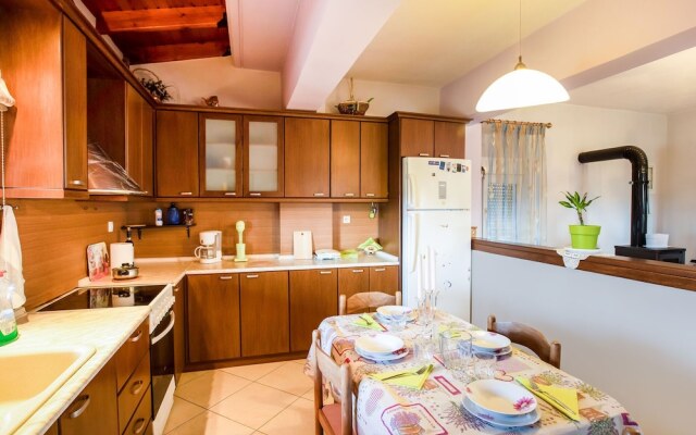 Quaint Farmhouse in Plagiari Surrounded With Olive Trees