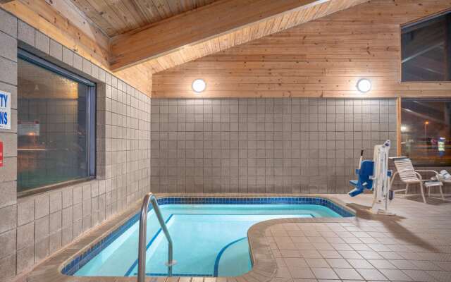 Baymont by Wyndham Lakeville