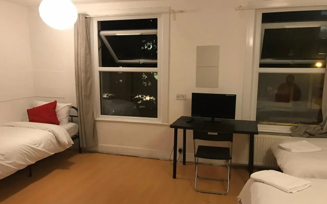 Poplar Guest House