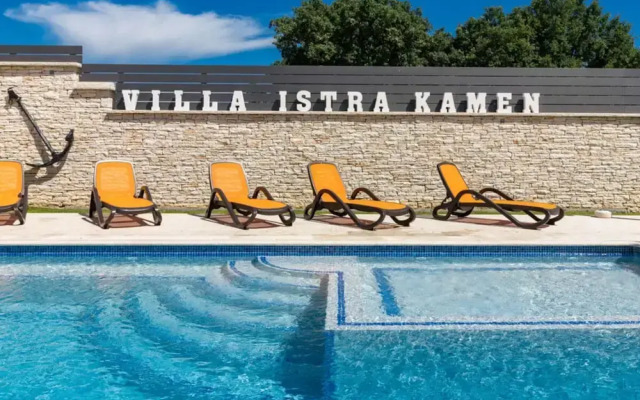 Istra Kamen Comfortable Holiday Residence