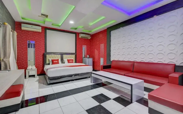 Zaara Guest House Syariah by OYO Rooms