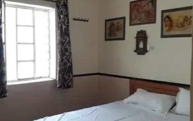 Hostel Arya Niwas