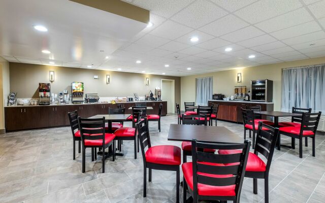 Red Roof Inn PLUS+ Tuscaloosa - University