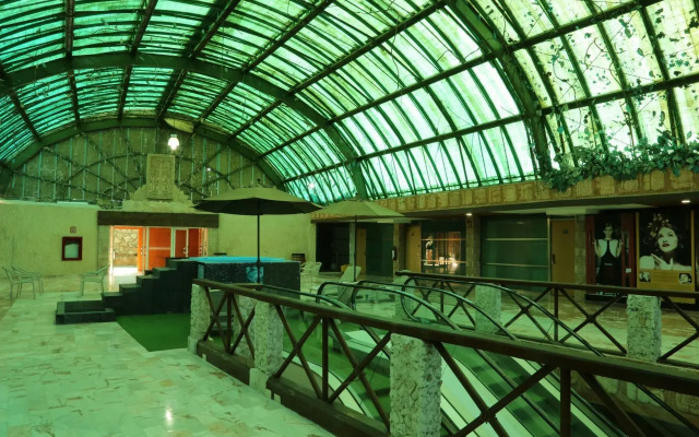 Arts Party Central Hostel