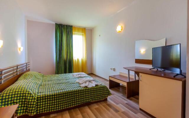 Family Room in Dafinka Guest House