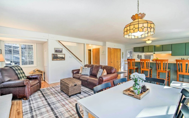 Stunning Getaway in Lake Arrowhead!