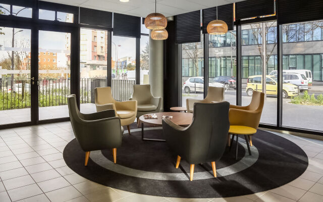 B&B HOTEL Paris Porte des Lilas