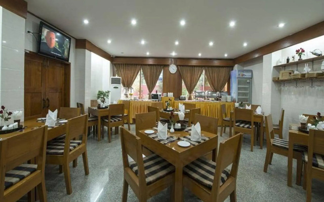Crown Prince Hotel