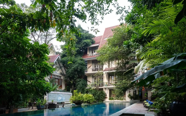 Ariyasomvilla