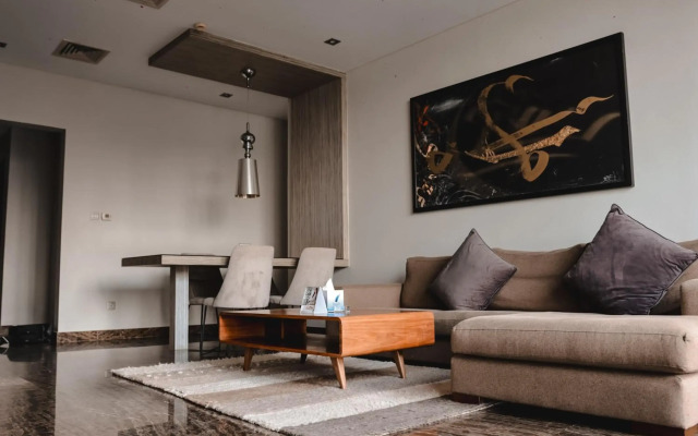 The Dragon Hotel & Resort & Sea Loft Chalets