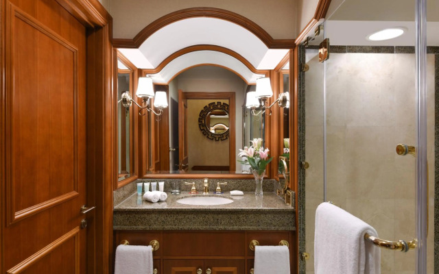 Al Aziziyah Boutique Hotel By The Torch