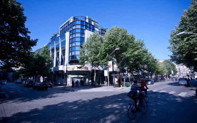 Hyllit Hotel