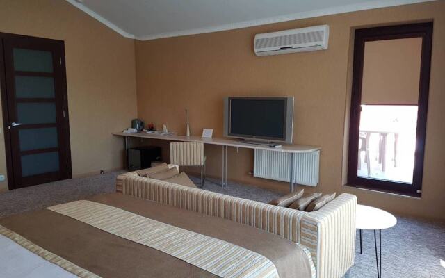 ZS Club Hotel