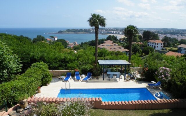 Villa Erresinolettean