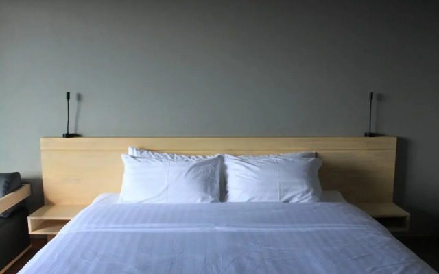 Riverawan Hotel (SHA Plus+)