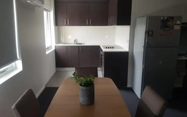 Carlton Suites