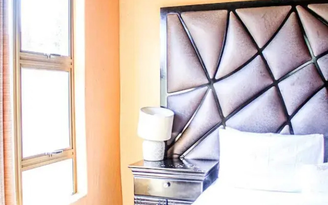 Thavhani Guest House