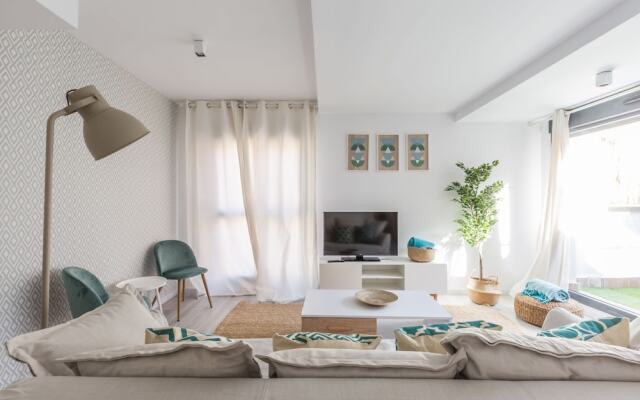 Horoko Apartments by gaiarooms