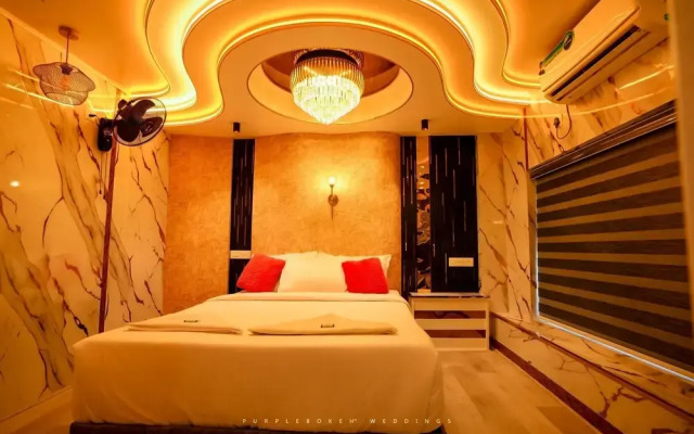 Sreekrishna Houseboat