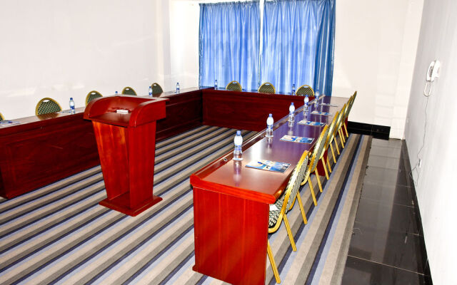 Birdrock Hotel Anomabo