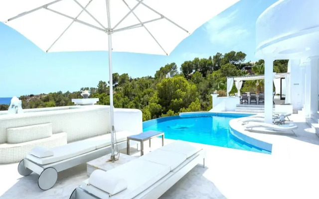 Holiday Home With Pool