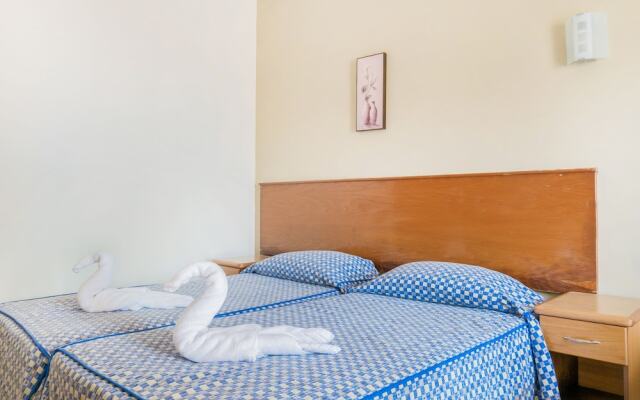 Qawra Point ApartHotel