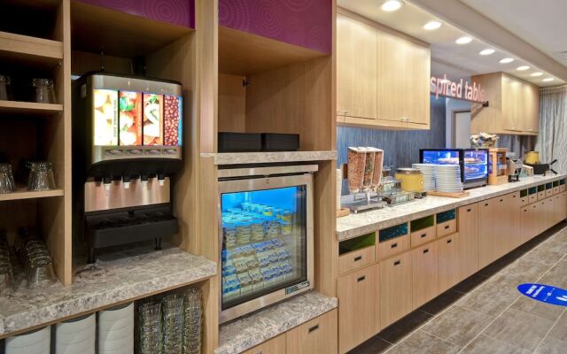 Home2 Suites by Hilton Eau Claire South