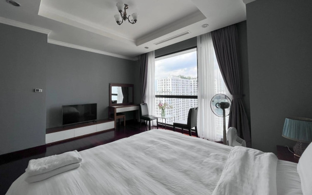 Vinhomes Royal City Luxury Apartment 3 Br