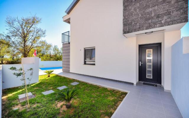 Villa Lily