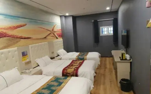 Kelly Hotel (Zhengzhou East High-speed Railway Station)