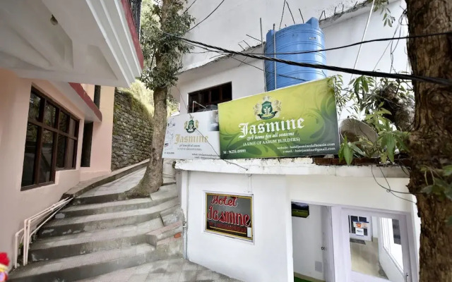 OYO 12023 Hotel Jasmine