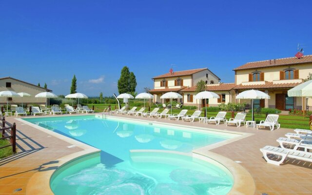 Villa in Cannara With Pool Near Assisi