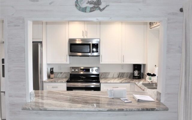 Jamaica Royale 205 - 2 Br Condo