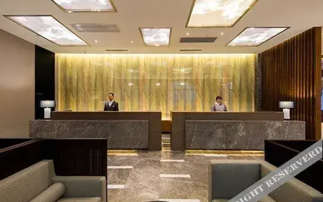 Orange Hotel (Zhenjiang Xijindu Scenic Area)