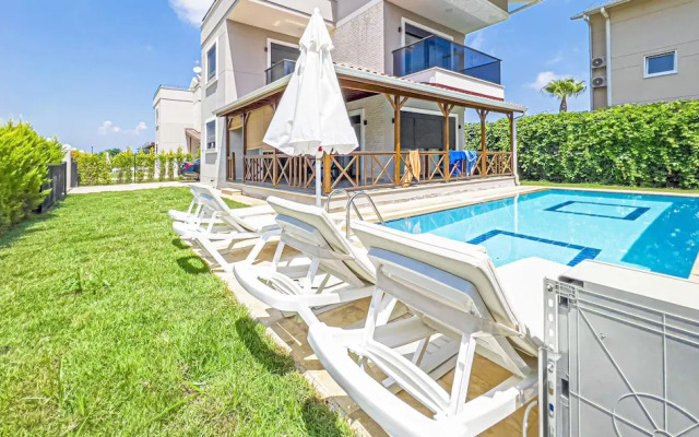 Paradise Town - Villa Colm