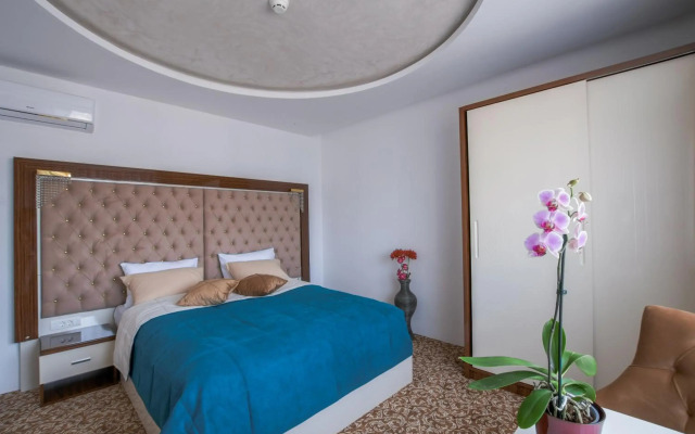 New Hotel