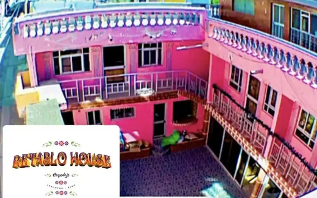 Retablo House